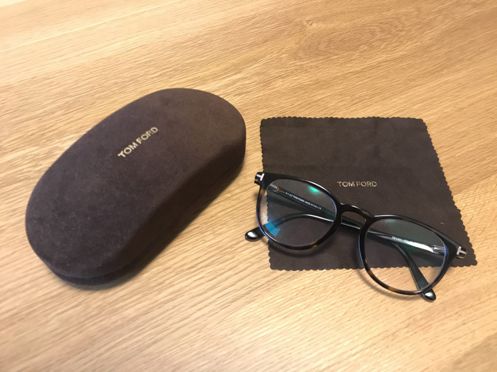 smart buy glass（スマートバイグラス）で購入したTom Ford眼鏡